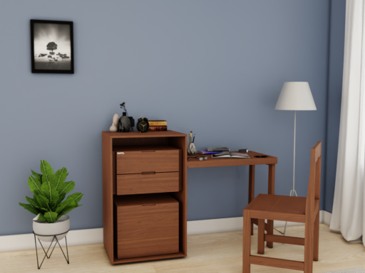 Reading-Table-Dennis-101