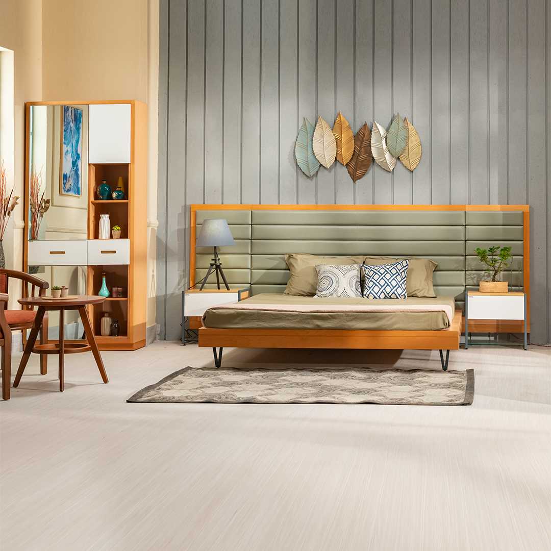 Bedroom set
